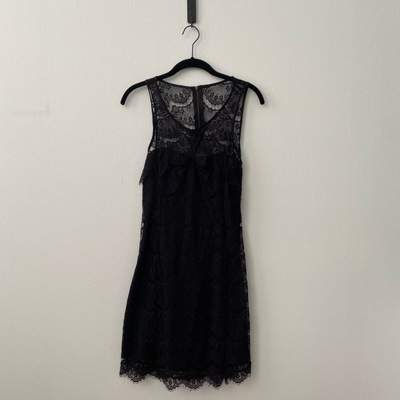 TCEC Lace Open Back Dress - Picture 3 of 3